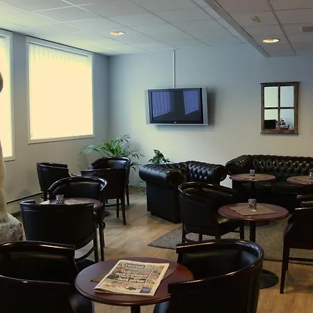 Отель Skansen 3*